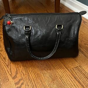 Elegant Black Leather Handbag